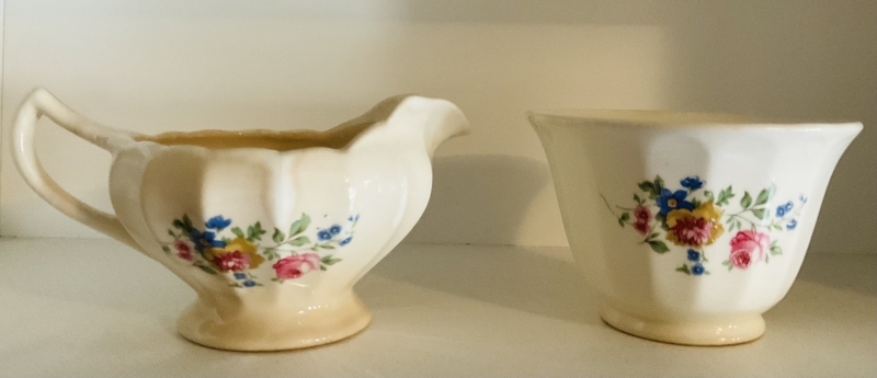 Vintage Sovereign Potters EarthenWare Made in Canada Cream & Sugar Set